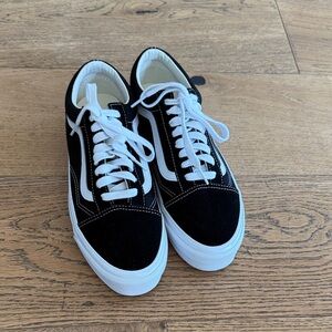 NEW Vans Canvas Old Skool Black & White Shoes